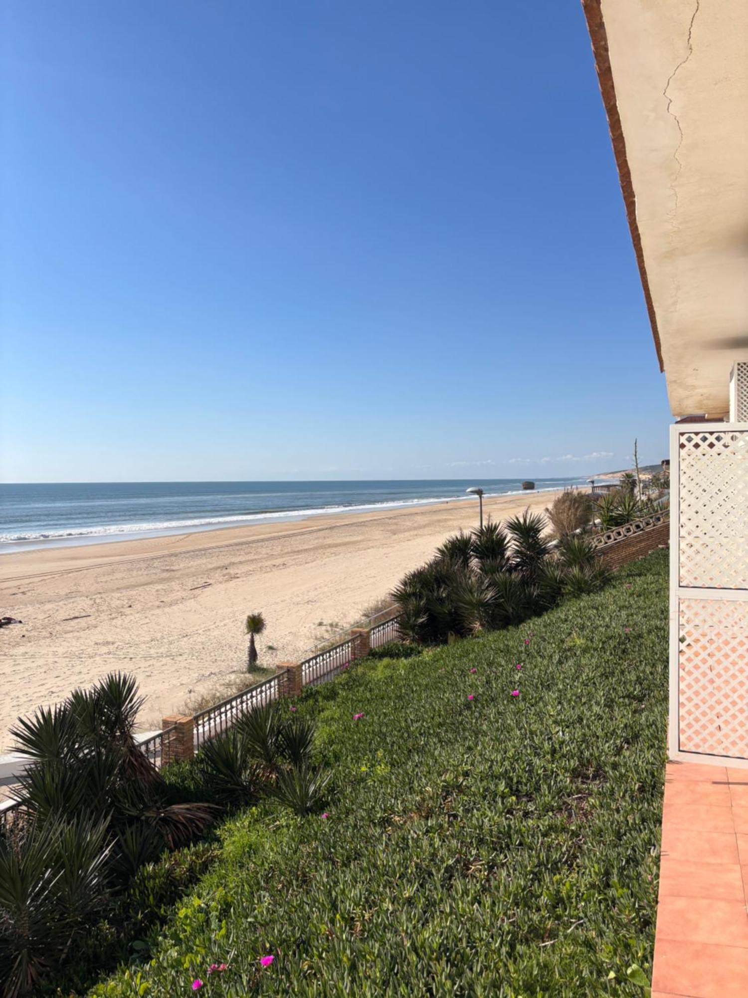 A La Orilla Del Mar Apartment Matalascanas Bagian luar foto